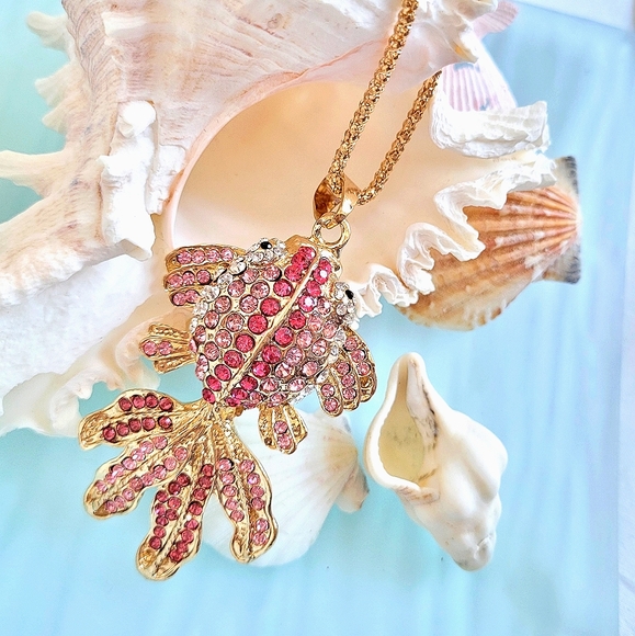 Pink Crystals Goldfish Pendant Necklace NWT - Picture 1 of 6